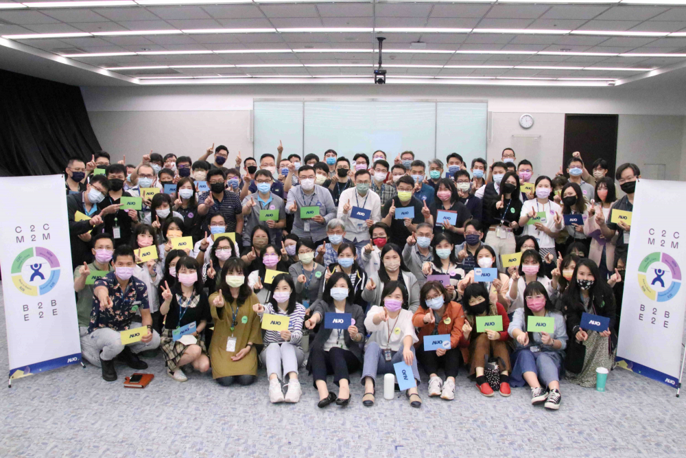 友達提供全球及集團輪調機會，支持同仁持續進修學習，致力為專業人才打造友善多元的職場環境