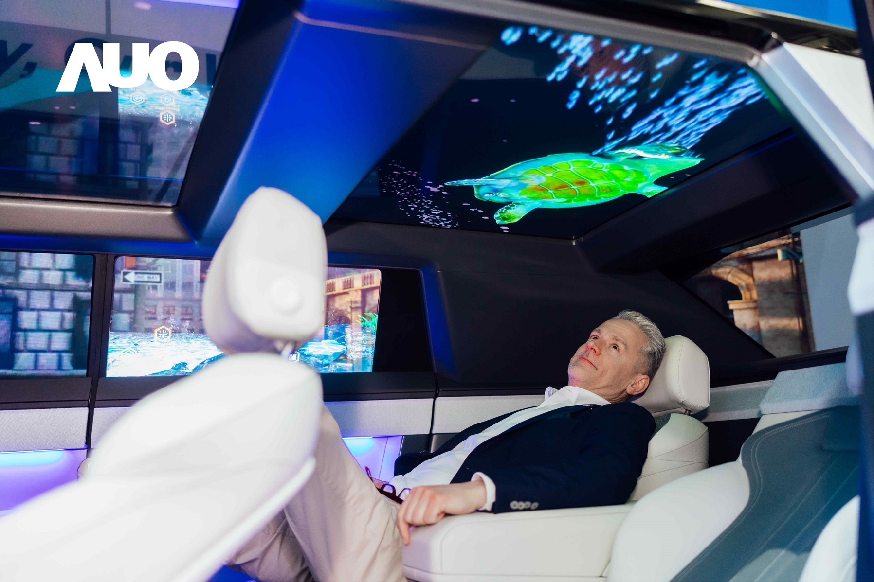 米兰·(milan)Smart Cockpit 2025集Micro LED透明、大型化、可挠优势之大成，携手BHTC打造未来视界的车用Display HMI解决方案